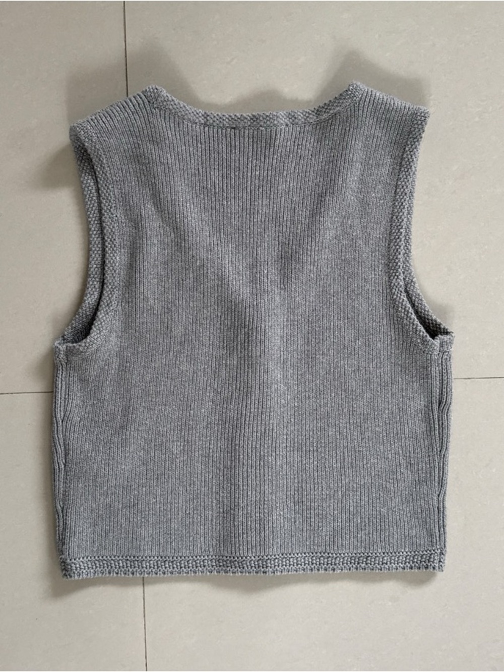 Abercrombie & Fitch Gray Knit Button Front Vest - Picture 3 of 3